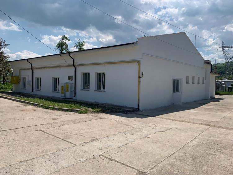 Spațiu industrial, de 330 mp, în Central