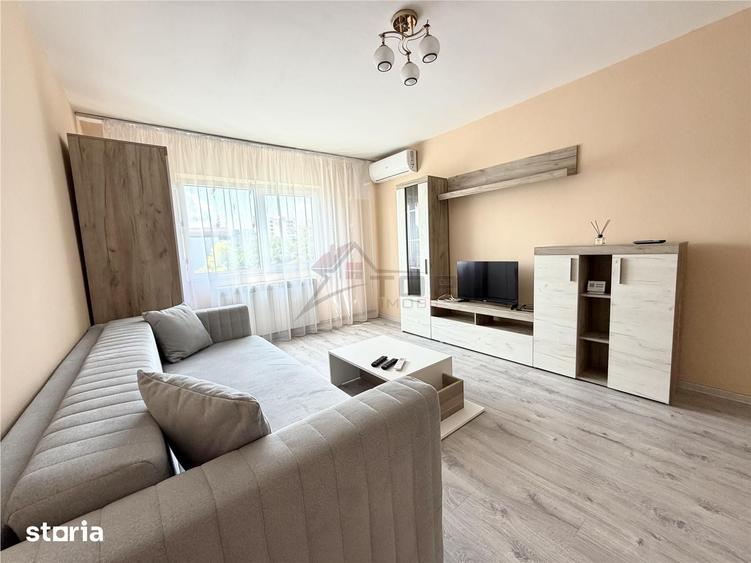 Apartament cu 2 camere decomandat în Nicolina — fotografia 1