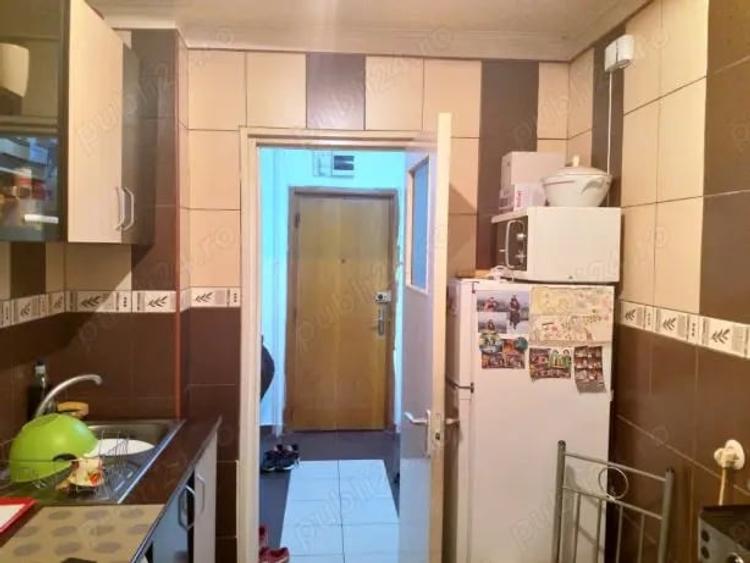 Apartament cu 2 camere semidecomandat în Colentina