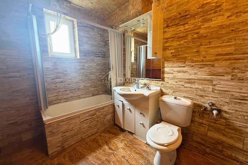 Apartament cu 3 camere semidecomandat, mobilat în Luduș