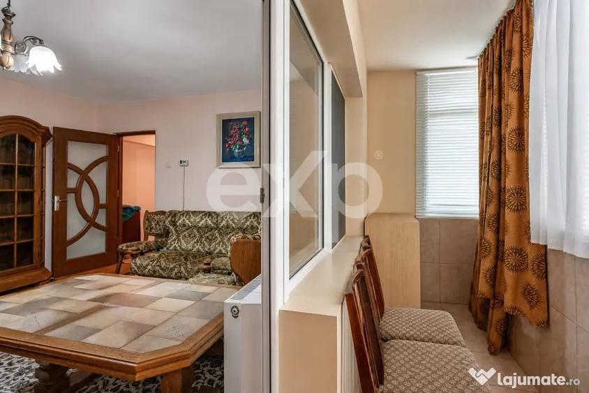 Apartament cu 3 camere decomandat în Central