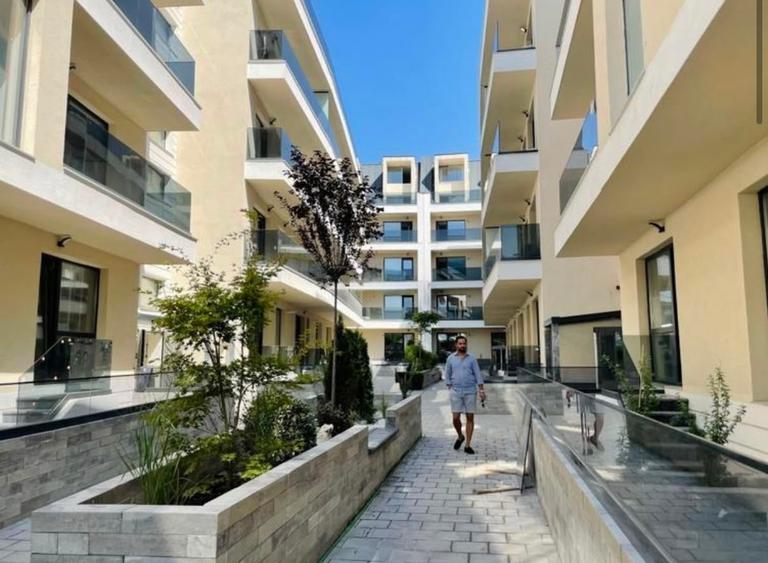 Apartament cu 2 camere semidecomandat în 13 Septembrie