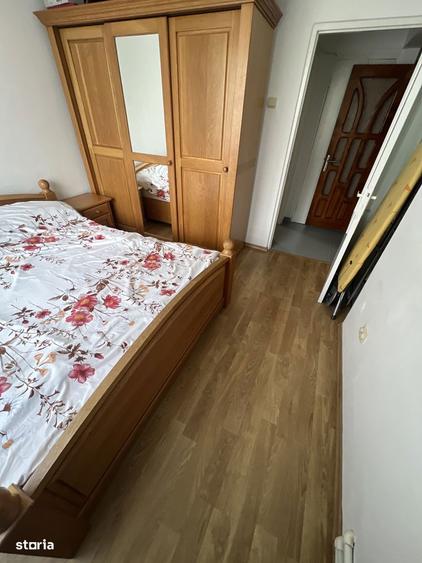 Apartament cu 3 camere semidecomandat în Țiglina 1