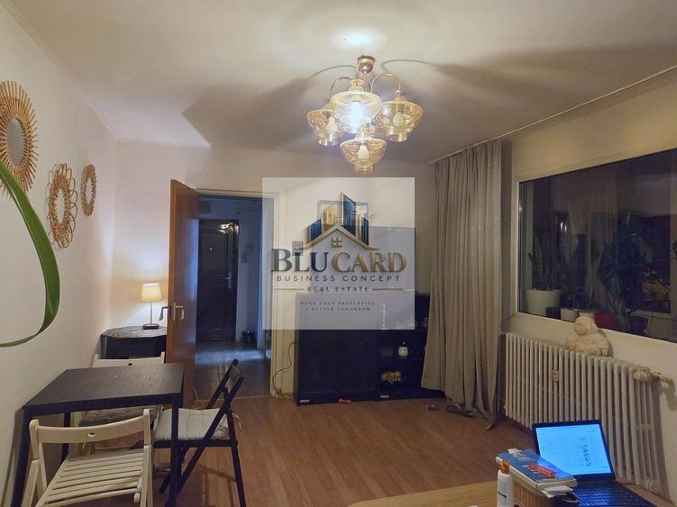 Apartament cu 3 camere semidecomandat în P-ța Gorjului