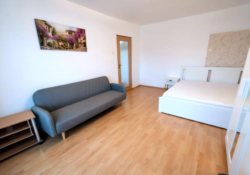 Apartament cu 2 camere decomandat în Zorilor