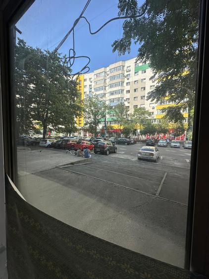 Spațiu comercial, de 80 mp, în Rahova