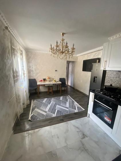 Apartament cu 3 camere decomandat în Exterior Vest