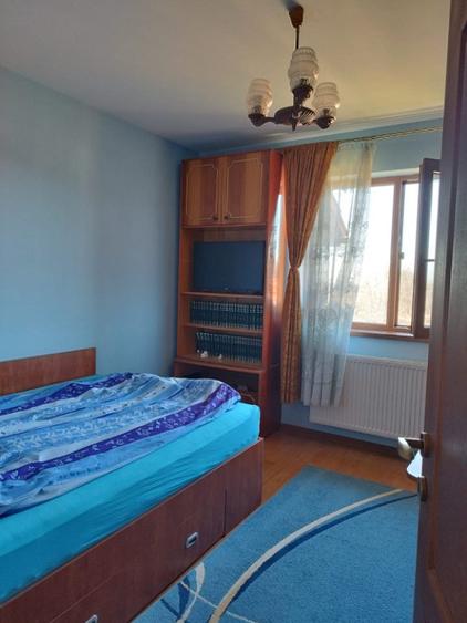 Casă cu 4 camere cu Teren 950 Mp în Central