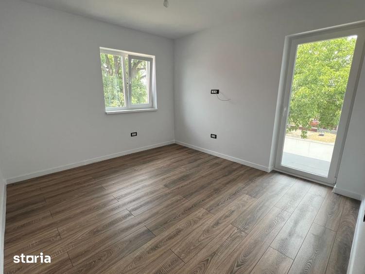 Casă cu 4 camere cu Teren 470 Mp în Rediu