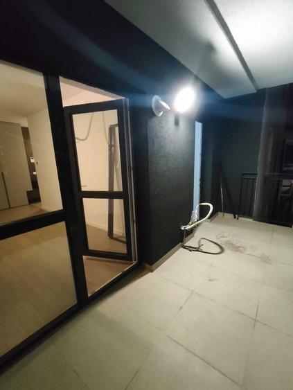 Apartament cu 3 camere decomandat în Metalurgiei