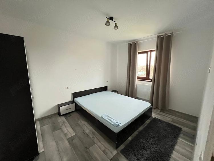 Apartament cu 3 camere semidecomandat în Giarmata