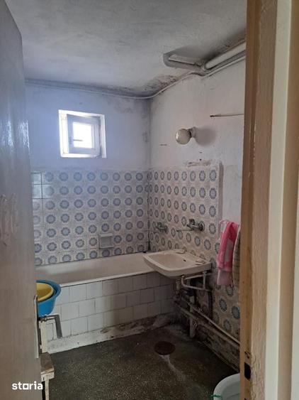 Apartament cu 2 camere semidecomandat în Micro 17