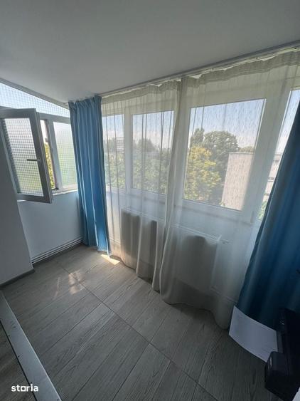 Apartament cu 3 camere decomandat în Tomis II