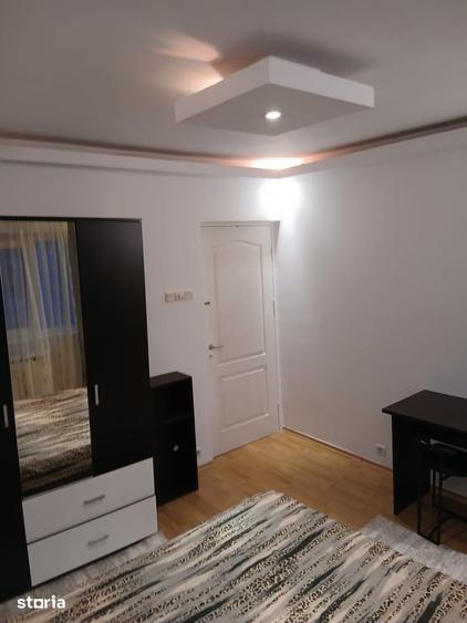 Apartament cu 3 camere decomandat în 13 Septembrie