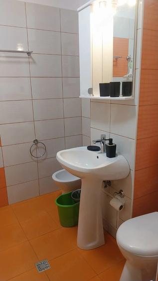 inchiriez apartament 2 camere - 2