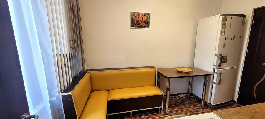 Apartament cu 3 camere decomandat în Nord