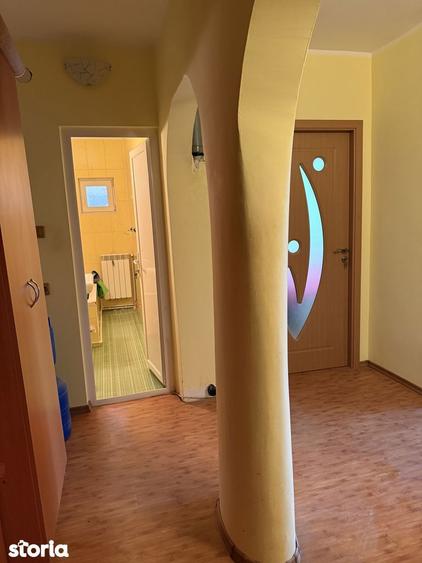 Apartament cu 2 camere decomandat în Port