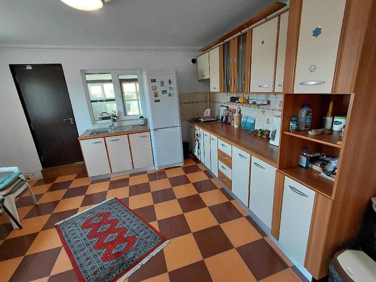 Casă cu Teren 1062 Mp în Oituz
