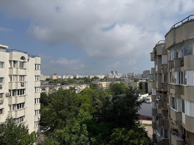 Garsonieră decomandată în Mihai Bravu