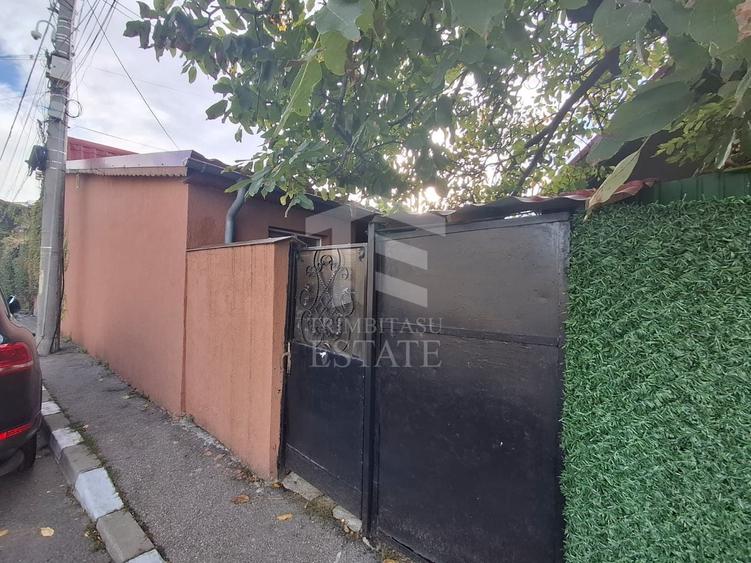 Casă individuală cu 2 camere cu Canalizare în Andronache