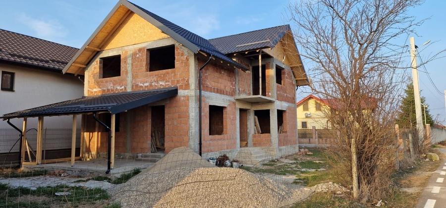 Casă cu 4 camere în Strejnicu