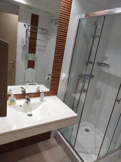 Apartament cu 2 camere decomandat, mobilat în Vitan