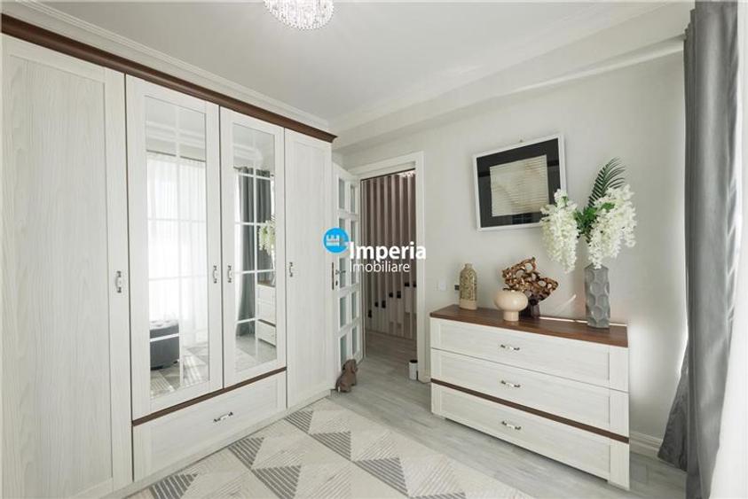 Casă individuală cu 10 camere cu Teren 500 Mp în Copou