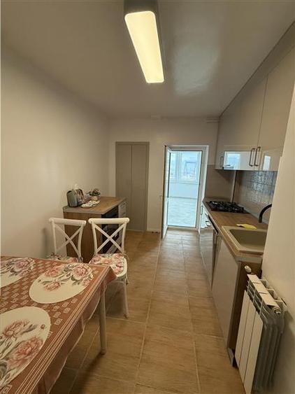 Apartament cu 3 camere decomandat în Gara