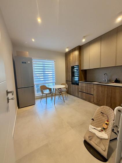 Duplex cu 4 camere cu Canalizare în Dumbrăvița