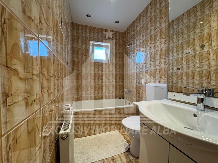 Apartament cu 2 camere decomandat în Cetate