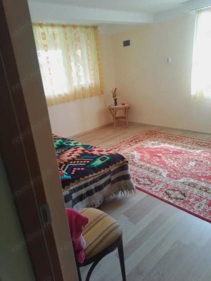 Casă cu 2 camere în Almașu