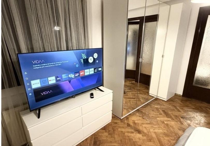 Apartament cu 3 camere semidecomandat în Dacia