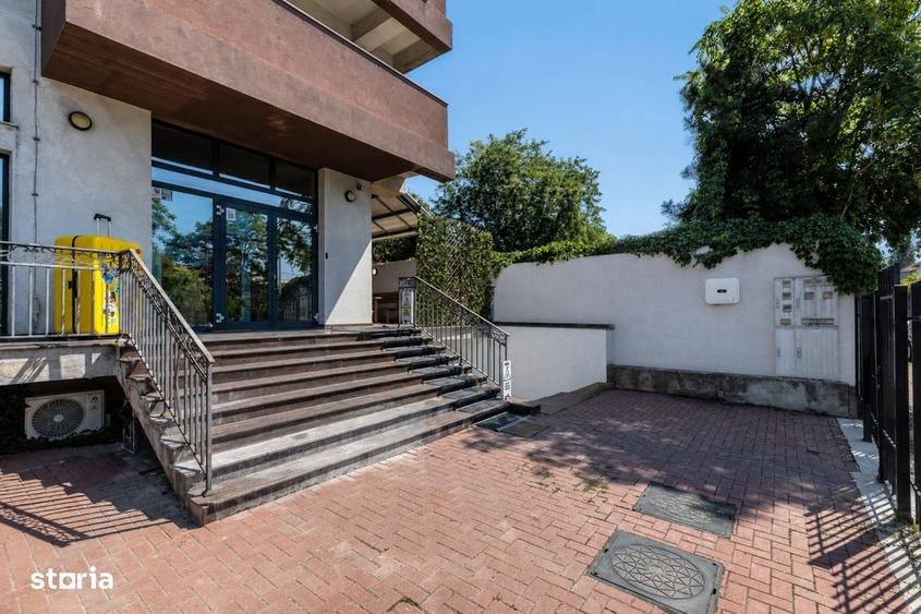 Cladire moderna, 800mp utili, lift, 5 niveluri, Grivita - 1