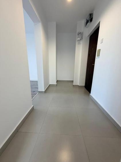 Apartament 2 camere etaj 7/10 - renovat - Metrou Titan - 7
