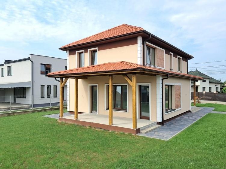 Casă individuală cu 5 camere cu Canalizare în Apahida