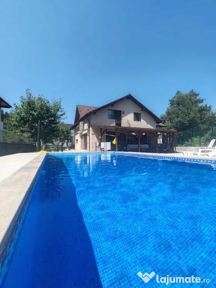 Casă cu 5 camere cu Teren 765 Mp în Valea Borcutului