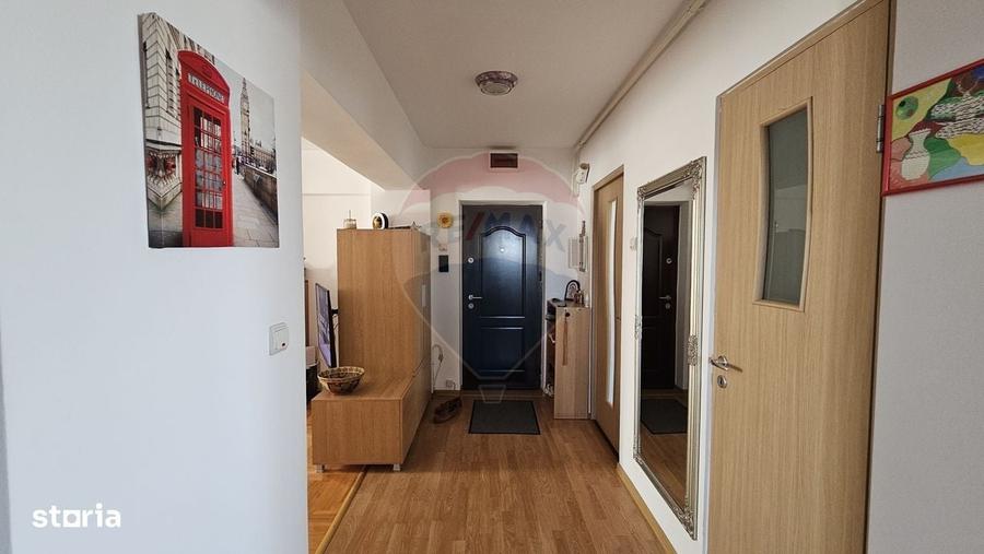 Apartament cu 3 camere decomandat în Burdujeni