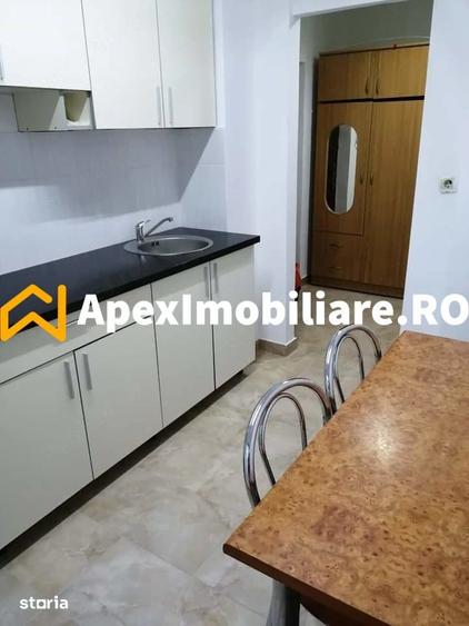 Apartament cu 2 camere semidecomandat în Colentina