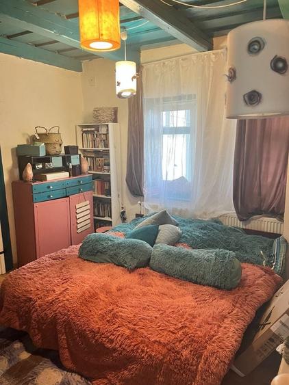 Casă cu 4 camere cu Teren 2700 Mp în Iacobeni
