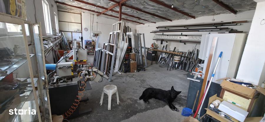 Spațiu comercial, de 200 mp, în Zona Industrială