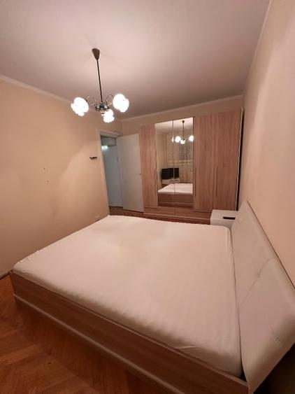 Apartament cu 3 camere semidecomandat, mobilat în Circumvalațiunii