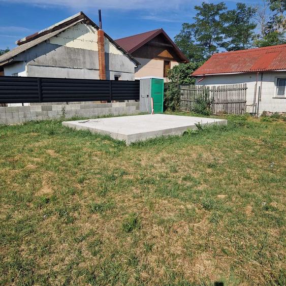 Spațiu comercial, în Brăduț