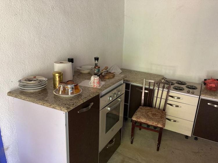 Casă cu 3 camere în Petroșani