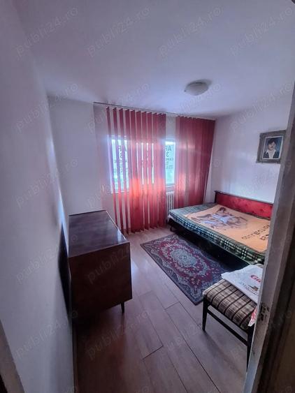 Apartament cu 3 camere decomandat în Inel II