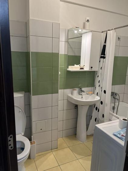 Garsonieră în Titan