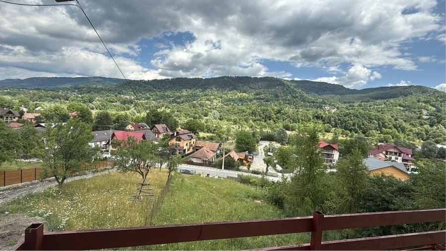 Casă cu 4 camere cu Teren 430 Mp în Valea Doftanei
