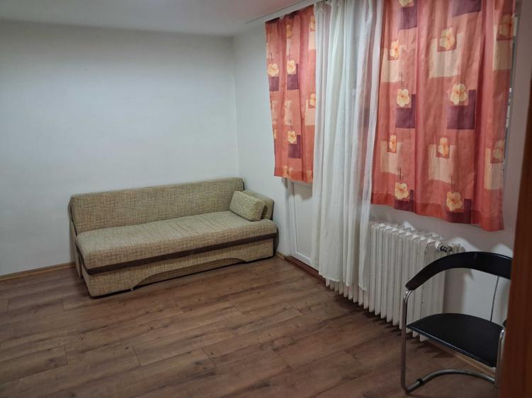 Garsonieră decomandată în Dosu Bricii