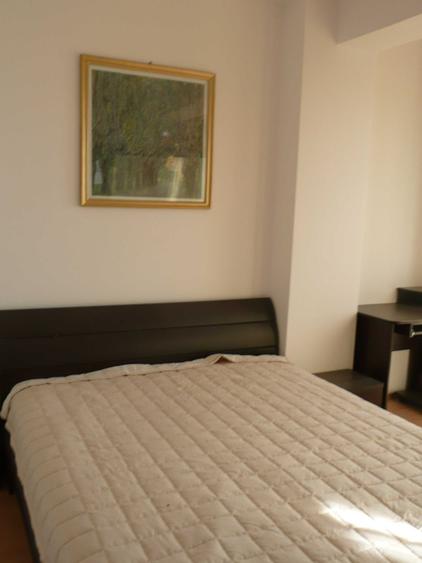 Apartament cu 2 camere decomandat în Complex Studențesc