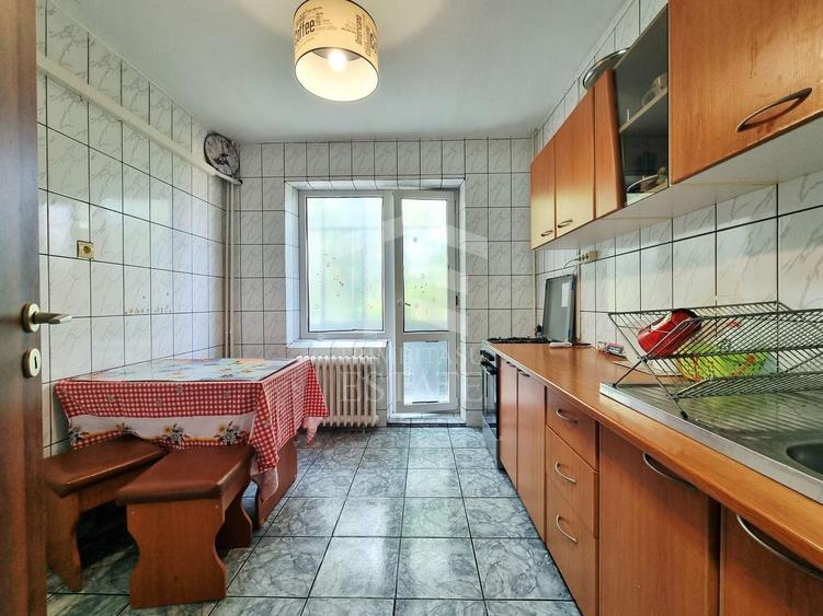 Apartament cu 2 camere decomandat, mobilat în P-ța Gorjului