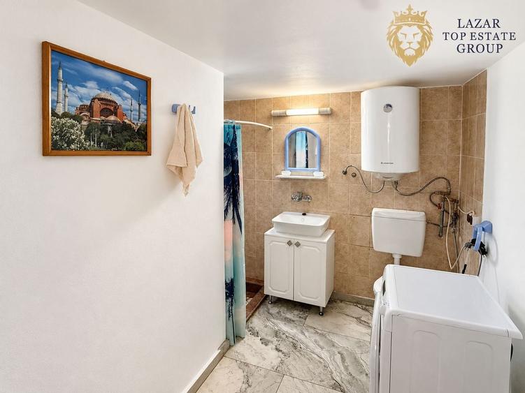 Casă individuală cu 3 camere cu Canalizare în Malul Mureșului